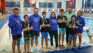 Aliağalı Genç Yüzücüler Türkiye Şampiyonası'na gidiyor