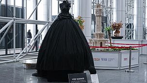 Kadına yönelik şiddete siyah gelinlikle dikkat çektiler