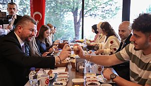  Buca Belediye Başkanı Görkem Duman: "Türkçe nefestir"