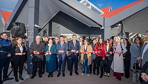 İzmir'e bir belediye kafesi daha: Smyrna Gastro Pub açıldı