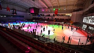 İzmir'in buz pisti doldu taştı Başkan Tugay "zam yok" dedi