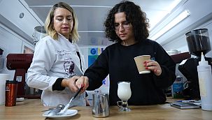 İzmir'in Mobil Barista Otobüsü yollarda