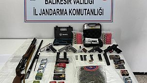  Balıkesir'de yasa dışı silah ve mühimmat ticaretine 3 gözaltı