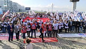 İzmir'de kamu emekçileri iş bırakıyor