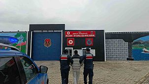 Hırsızlık suçundan aranan şahıs yakalandı