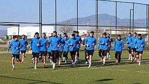 Menemen FK'nın konuğu Arnavutköy Belediyespor