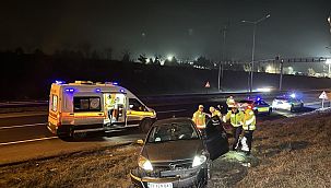 Otomobil minibüse çarptı: 10 yaralı