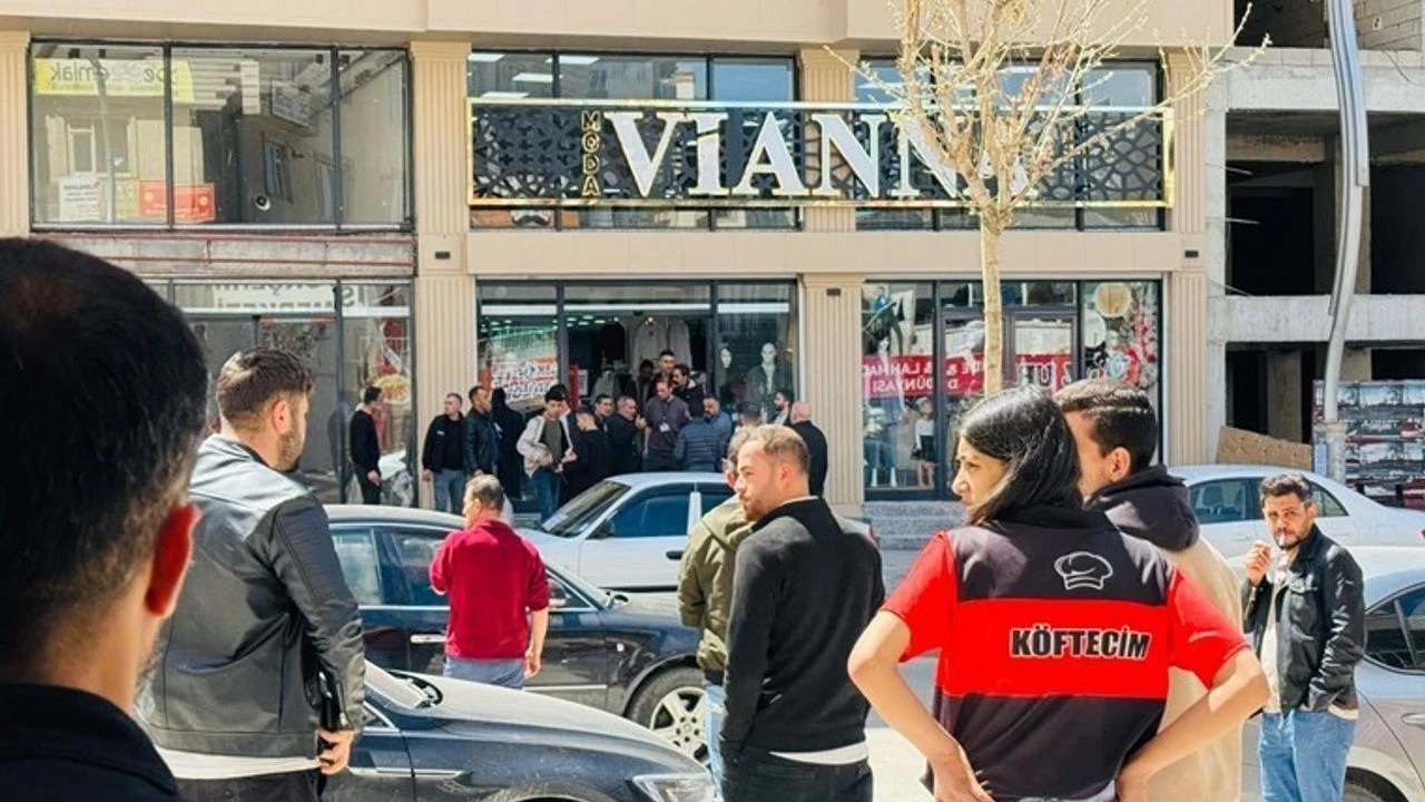 Giyim mağazasına silahlı saldırı!