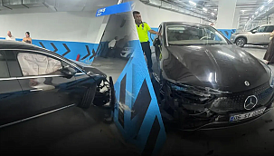 7 Milyon TL'lik otomobil valenin hatası sonucu hurdaya döndü