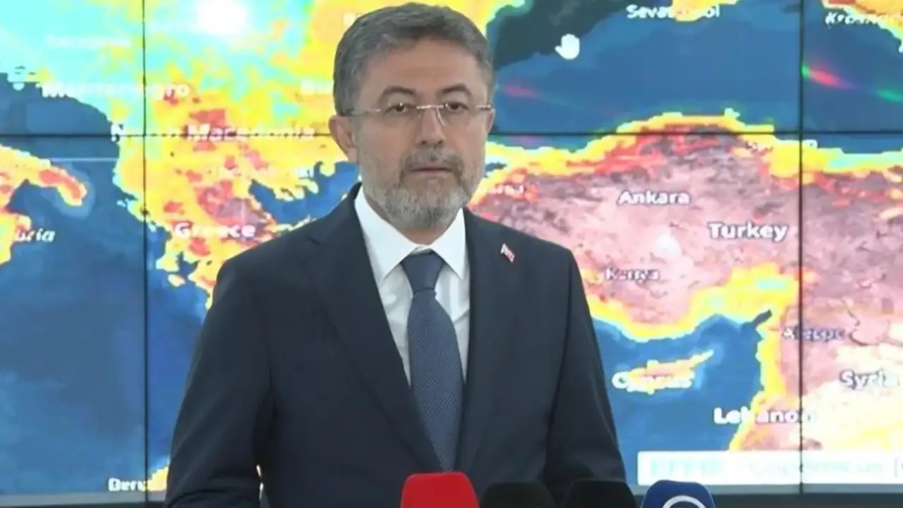 Bakan Yumaklı: "4 ilimizdeki 5 yangın kontrol altına alındı"