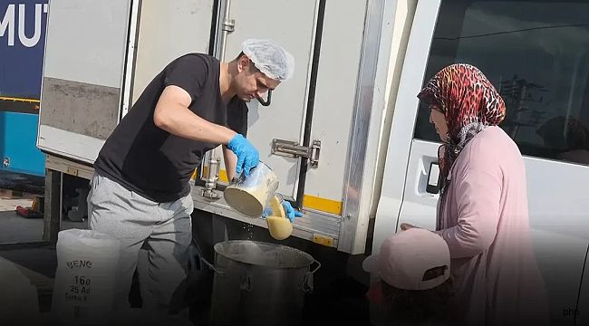 Balıkesir depremzedelerine İzmir'den sıcak yemek desteği