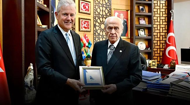 İZTO Başkanı Özgener, Bahçeli'yi Ankara'da ziyaret etti