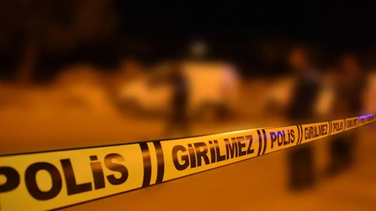 Mersin'de 13 yaşındaki çocuk babasını başından vurdu