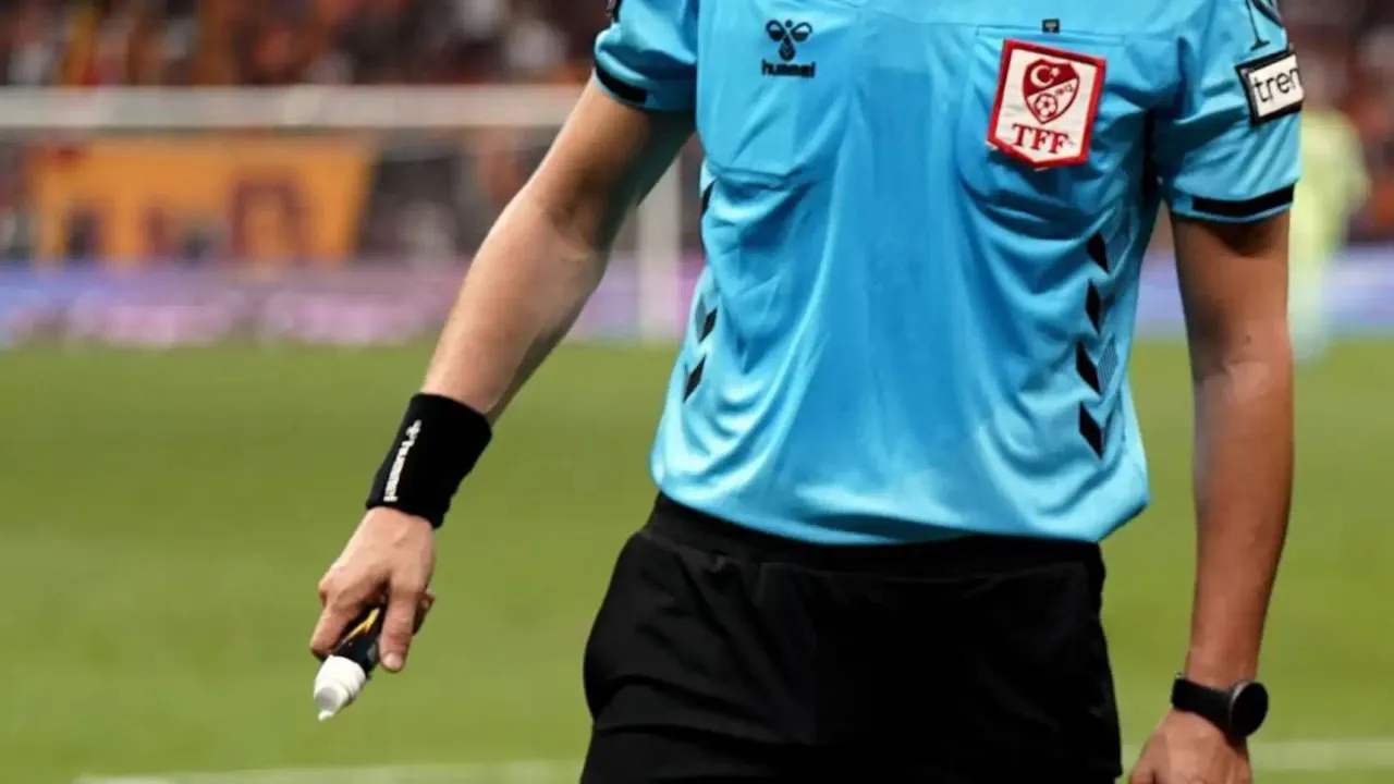 Süper Lig'de 2. hafta maçlarını yönetecek hakemler açıklandı