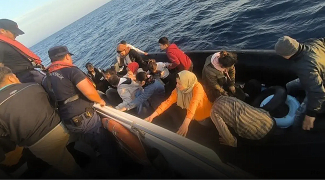 Ege Denizi'nde kaçış son buldu: 58 göçmen yakalandı