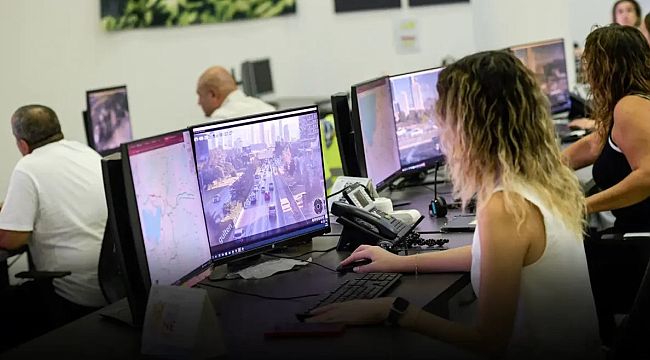 İzmir'de ilk gün trafiği İZUM kontrolünde