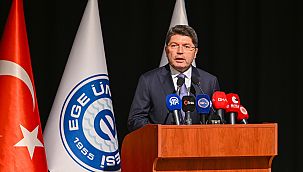 Bakan Tunç'tan İzmir'de yeni anayasa mesajı