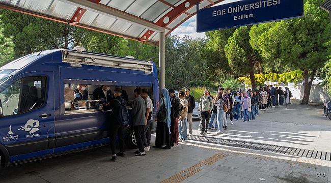 İzmir Büyükşehir'den öğrencilere sıcak destek
