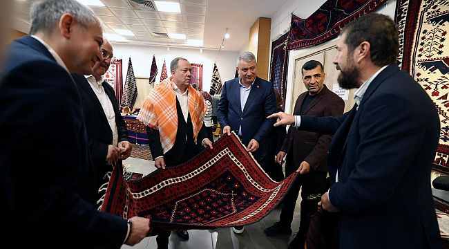 Pazırık'tan Yağcıbedir'e el dokuma halı ve kilim sergisi 