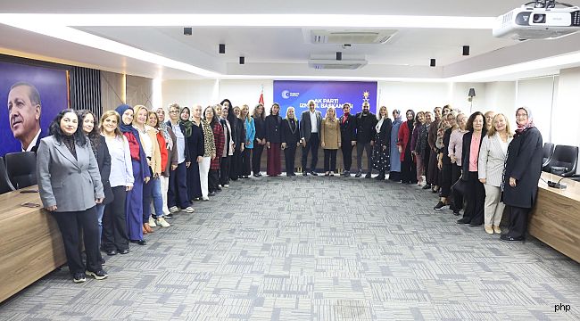 AK Kadın İzmir'den, Kadına Yönelik Şiddete Karşı Mücadele Günü'nde açıklama!