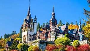 Peleș Şatosu, en popüler turistik destinasyon