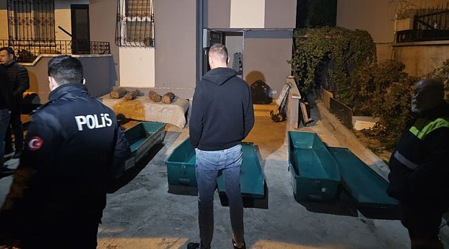 Adana'da iki kardeş son yolculuğuna uğurlandı