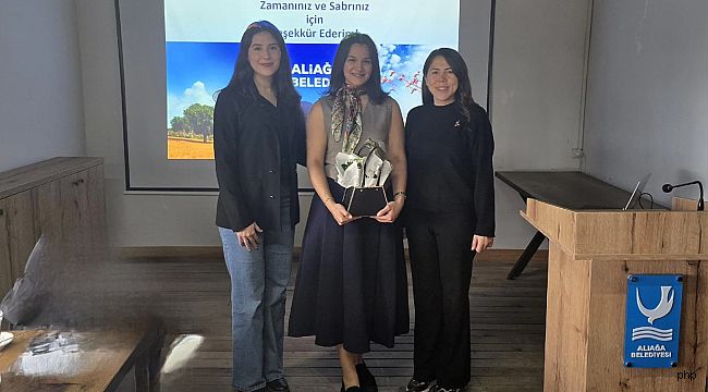 Aliağa Belediyesi'nden Aile İçi İletişimi Güçlendiren Ergenlik Semineri