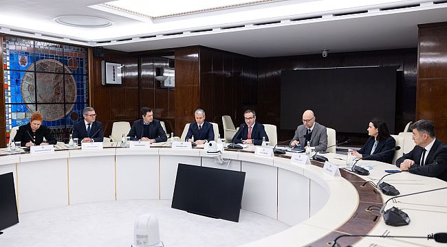 Bolojan Yabancı Yatırımcılarla Vergi ve Bütçeyi Görüştü