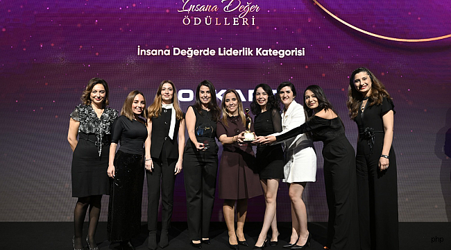 Folkart, PERYÖN'den "İnsana Değerde Liderlik Büyük Ödül"ünü aldı