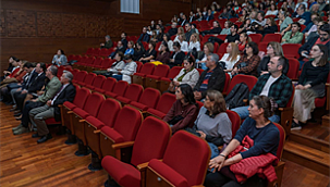 İzmir'in çok dilli ve çok kültürlü yapısı kutlandı