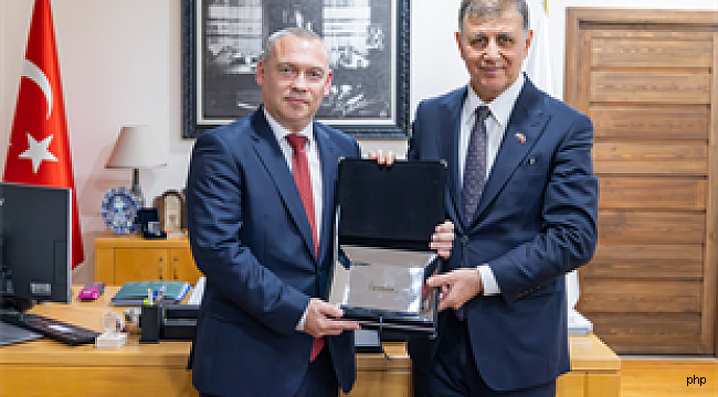 İzmir-Macaristan hattında "kardeş kent" ilişkisinin temelleri atıldı 