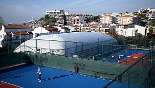 Kuşadası Tenis Kulübü'ne Balon Kort