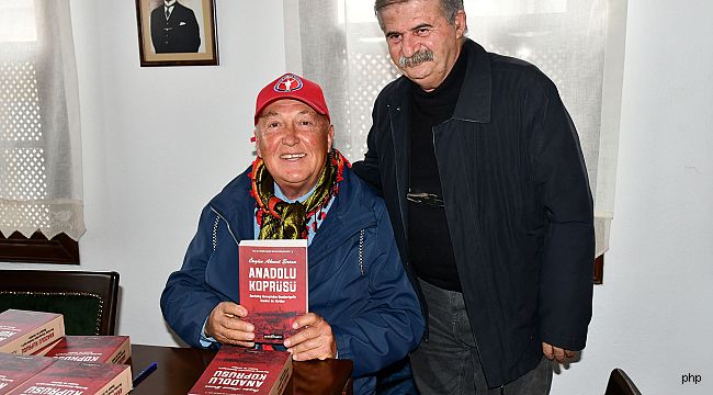 Prof. Dr. Övgün Ahmet Ercan, Çalıkuşu Kültür Evi'nde kitap söyleşisi yaptı