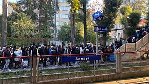 Raydan Çıkma Olayı Sonrası İzmir Metro Seferleri Normale Döndü