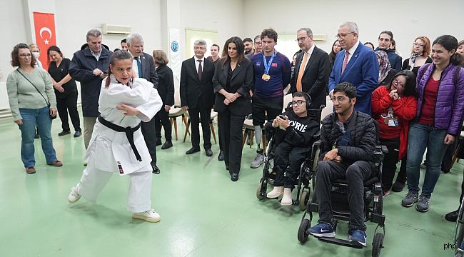 TBMM Engelli Bireylerin Sorunlarını Araştırma Komisyonu İzmir'de