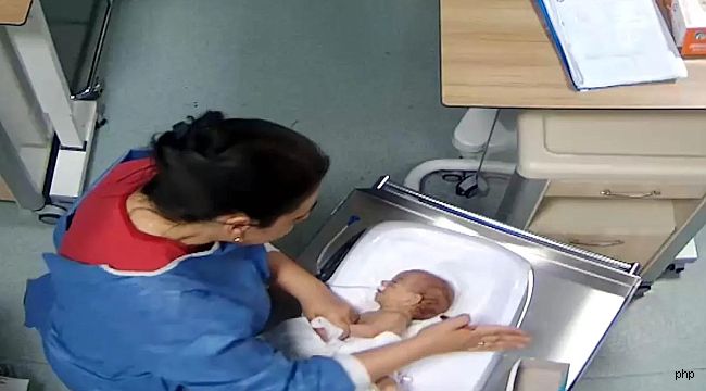 5 günlük bebeğe şiddet uygulayan hemşire tutuklandı