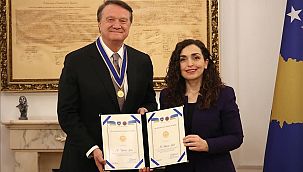 Beşiktaş'ın eski başkanı Kosova'da onurlandırıldı