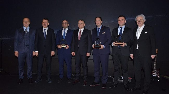 Egeli ihracatçılar 18,5 milyar dolarlık başarıyı ödülle taçlandırdı