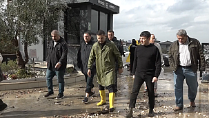 Kuşadası'nda Sağanak Yağış Sele Neden Oldu, Başkan Günel Sahaya İndi