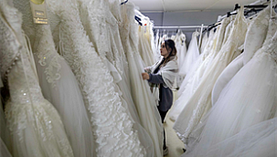 İzmir'de genç çiftlere ücretsiz düğün desteği