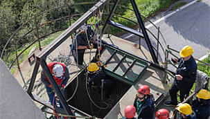 İzmir'de ilçelere Hayvan Arama Kurtarma Eğitimi verildi