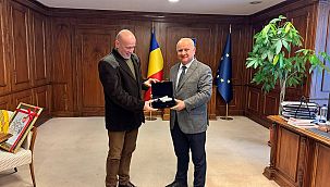 Romanya–Türkiye iş birliği Bükreş'te masaya yatırıldı