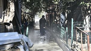 Belediyeden sanayi sitesinde kapsamlı temizlik ve dezenfeksiyon