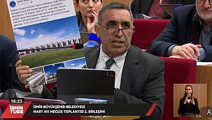 Çöp TIR'ı evin bahçesine girdi