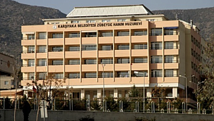 Huzurevi krizi siyaseti sarstı