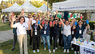 İzmir Büyükşehir Belediyesi, koruyucu sağlık, tedavi ve eğitim hizmetlerini kent genelinde yaygınlaştırdı