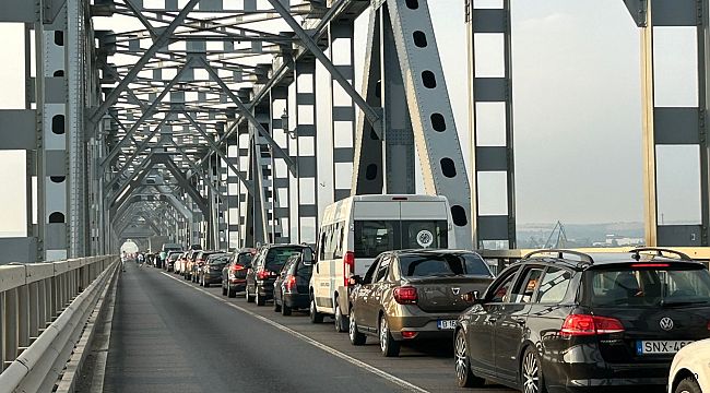 Giurgiu-Ruse Dostluk Köprüsü çift yönlü trafiğe açıldı