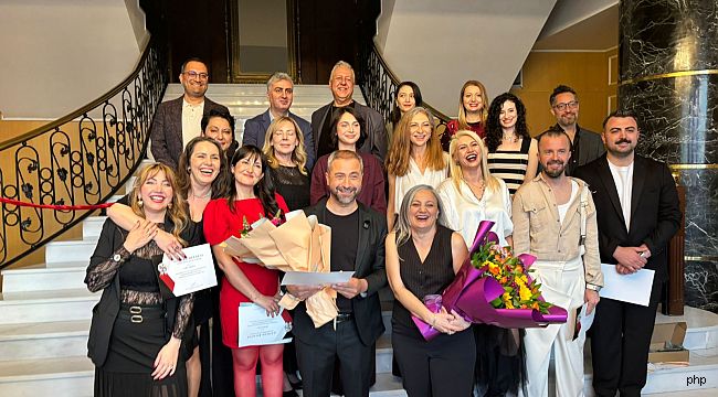 İzmir'de "İzmir'in Sinematik Mekânları" sergisi yoğun ilgi gördü