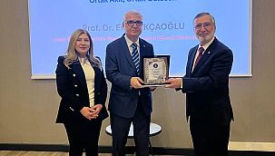 İzmir'de küresel finans sistemi masaya yatırıldı