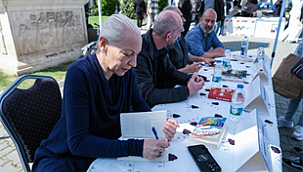 İzmir Kitap Fuarı yoğun ilgi görüyor
